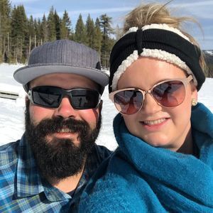 Meet your Posher, Joy